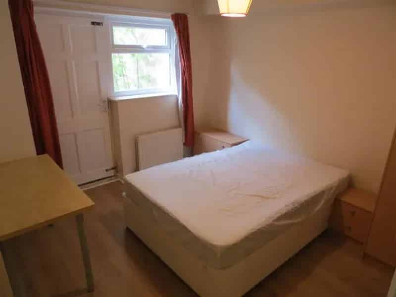1 bedroom Flat
 For Sale
