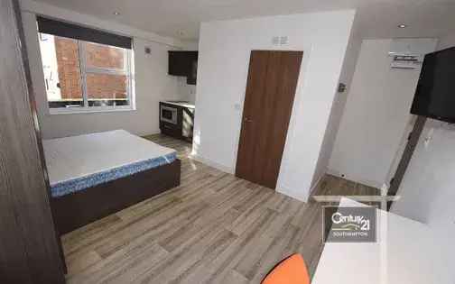 Southampton City Centre Studio Flat All Bills Included