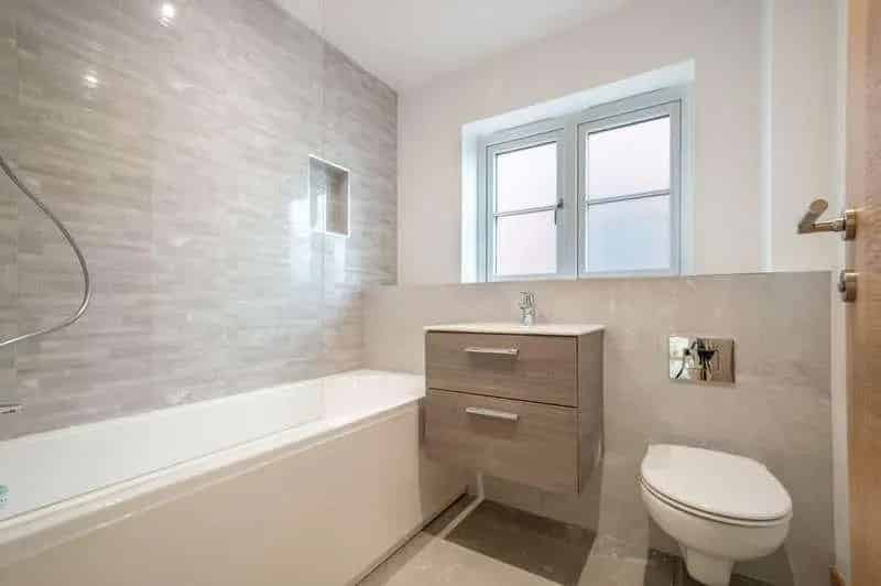 3 Bed Semi-Detached House For Sale