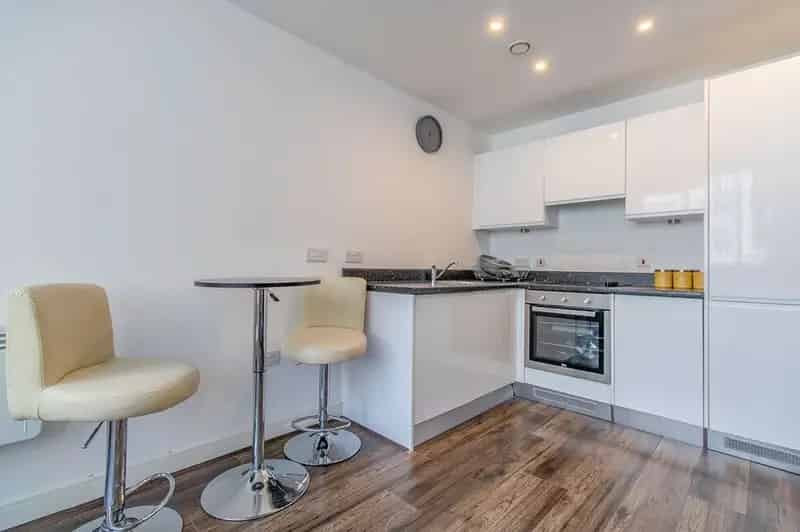 Liverpool Waterfront Studio Flat For Sale