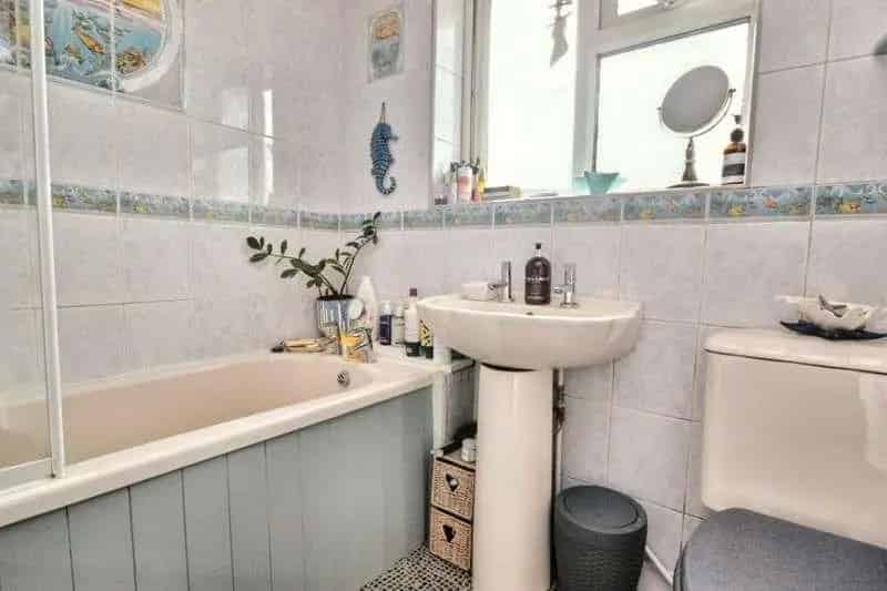 2 Bed Semi-Detached House for Sale