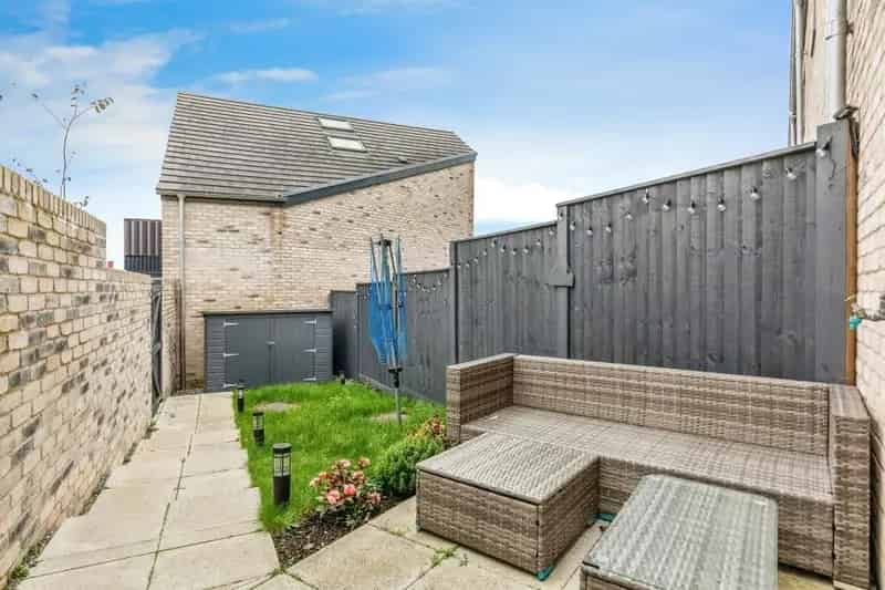2 Bedroom House Zero Deposit Available New Millennium Build 2022