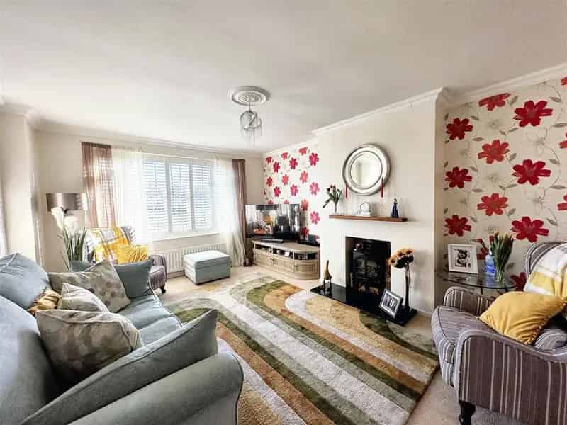3 Bedroom Semi-Detached House for Sale in Bath