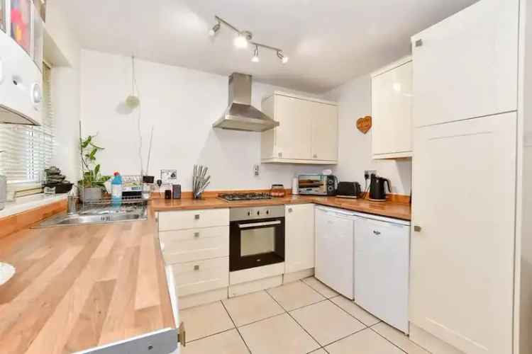 3 Bedroom Townhouse for Sale Near Elizabeth Line