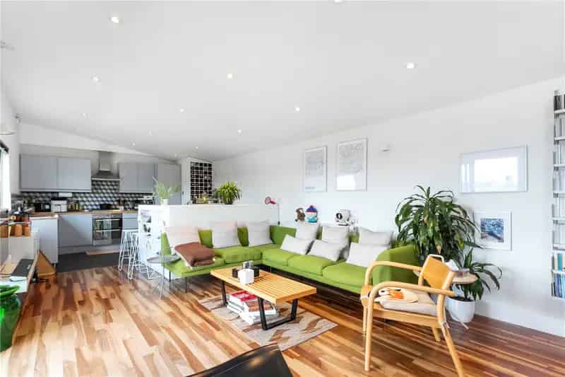2 Bedroom Apartment Wapping Lane London - Private Parking