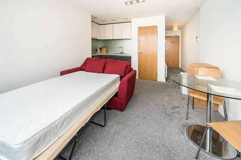 Studio Apartment to Rent Liverpool L1 - One Park West