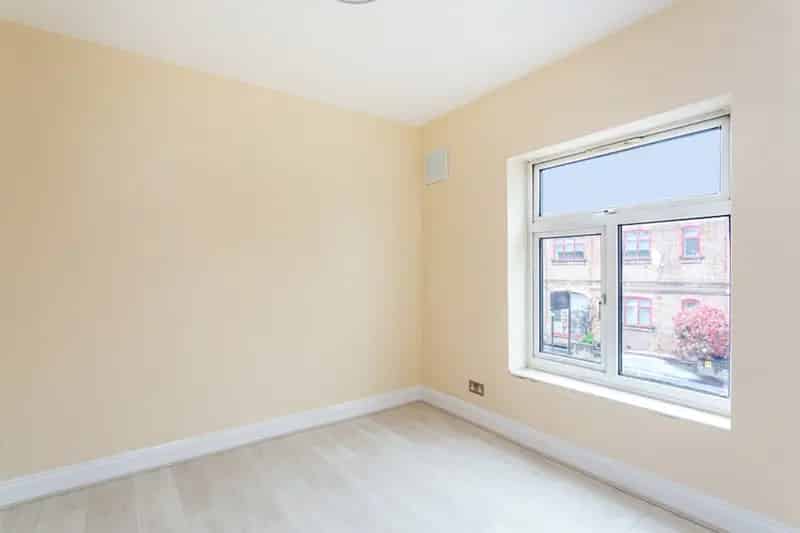 Ground Floor Bedroom near Harrow Wealdstone Station All Bills Included
