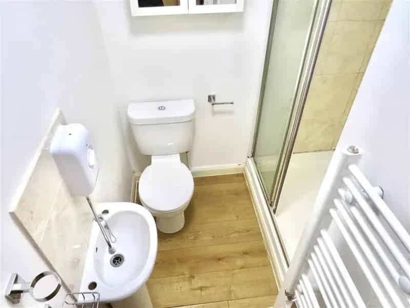 Flat For Rent , Kirklees, England