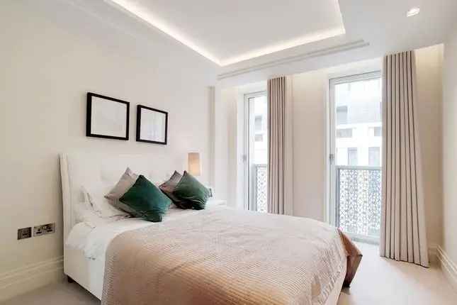 Luxury 2 Bed Flat to Rent in Strand London WC2R