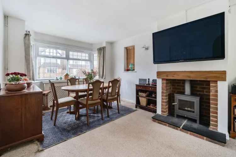 Three Double Bedroom Detached House For Sale