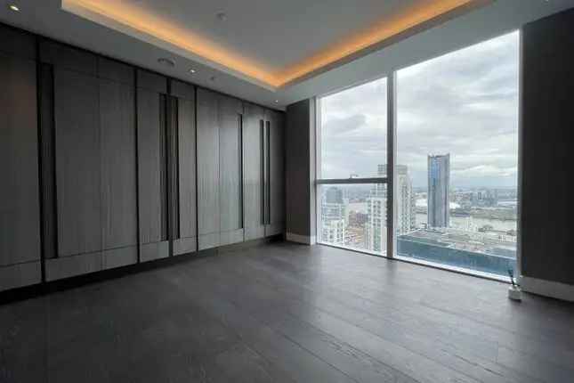 Flat to Rent Maine Tower Harbour Way E14