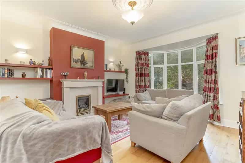 4 Bedroom Semi Detached House to Rent Bramhope