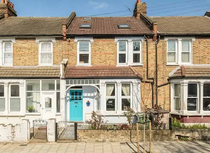 Four Bedroom Family Home near Honor Oak Park Station