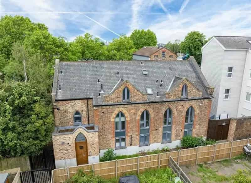 One Bedroom Apartment near Richmond Park and Kew Gardens