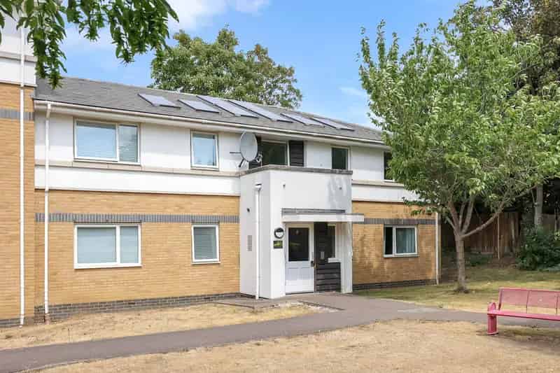 2 Bedroom Flat House to Rent Walthamstow
