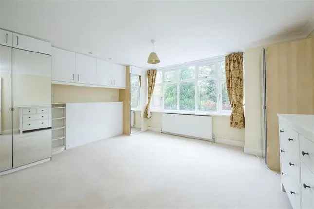 Detached house to rent in Ditton Road, Surbiton, Surrey KT6