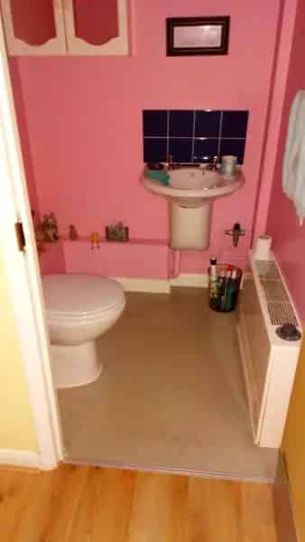 Large 2 Bed Detached Bungalow Near Shops and Transport