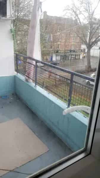 4 Bedroom Flat 3rd Floor No Lift Secure Tenancy