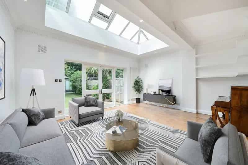 3-Bed 3-Bath Flat South Hampstead 73ft Garden