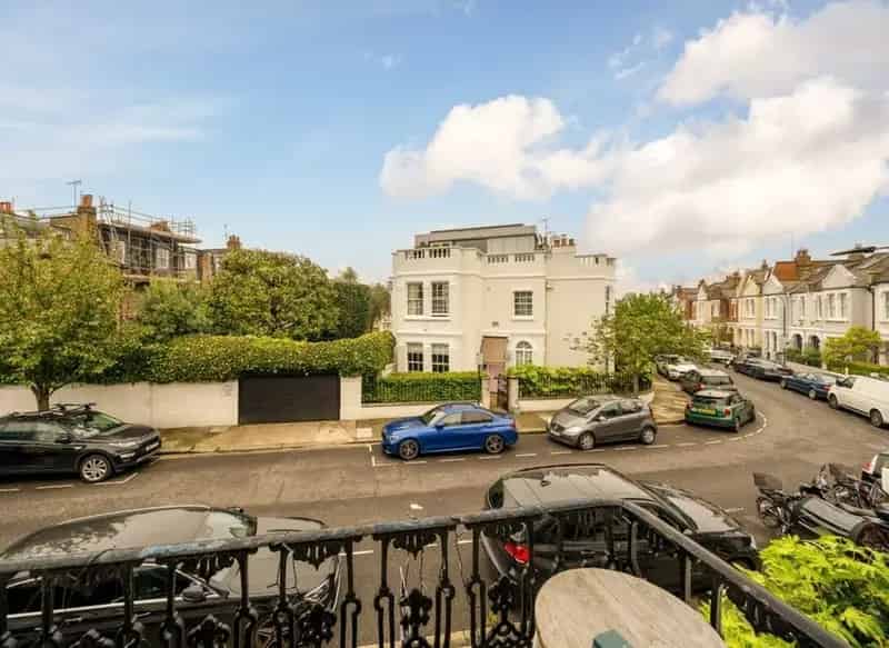 Four Bedroom Victorian House Parsons Green