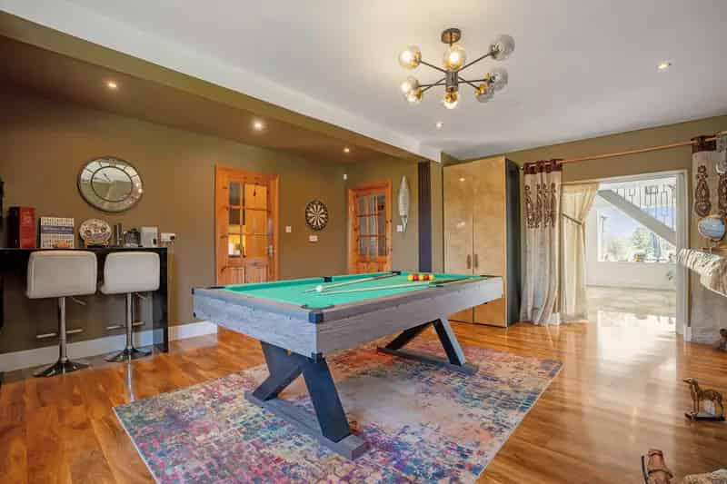 6-Bedroom Country Home with 6 Acres of Grounds