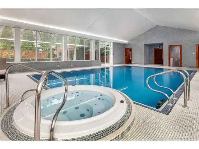 6 Bedroom Detached House for Sale in Bothwell