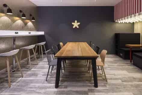 3 Bedroom Flat London Students Shared Kitchen 2 Bathrooms