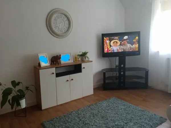 Flat For Rent in Rother, England