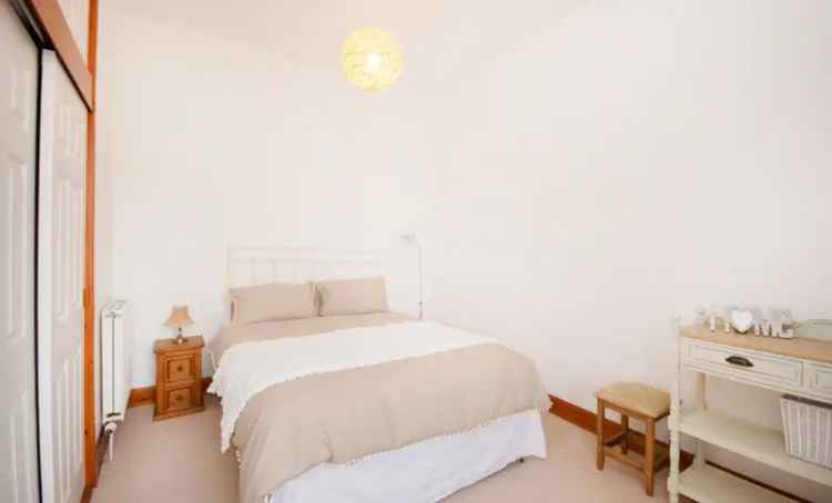 3 Bedroom Double Upper Apartment Near Perth City Centre