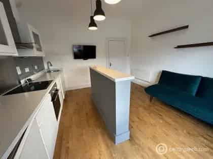 1 room flat of 63 m² in Aberdeen