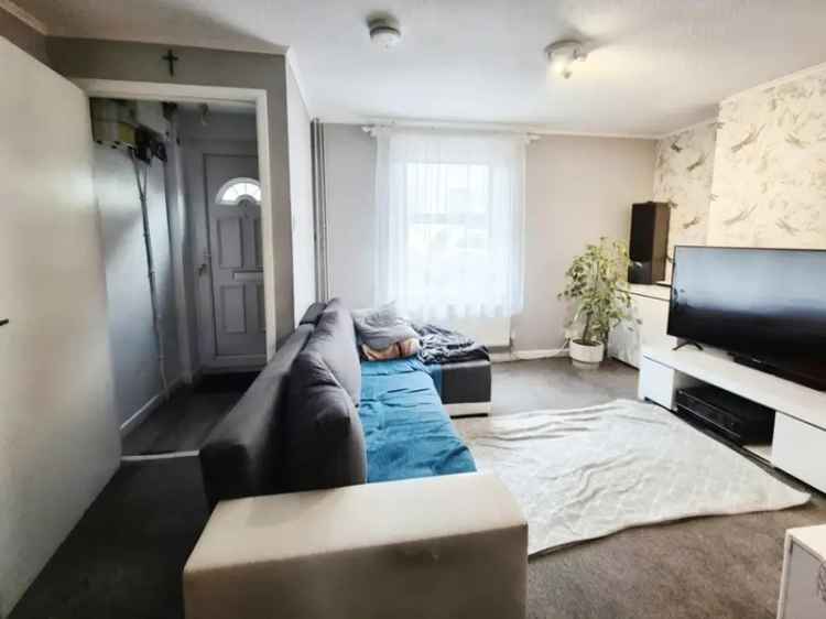 2 Bedroom Edwardian House For Sale Near Yeovil Town Centre
