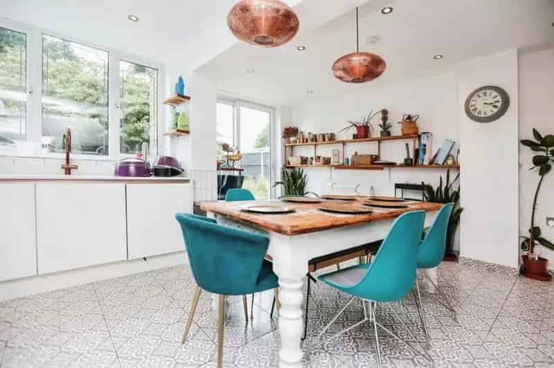 Family Home in Kings Heath 3 Beds 2 Baths Studio Annex