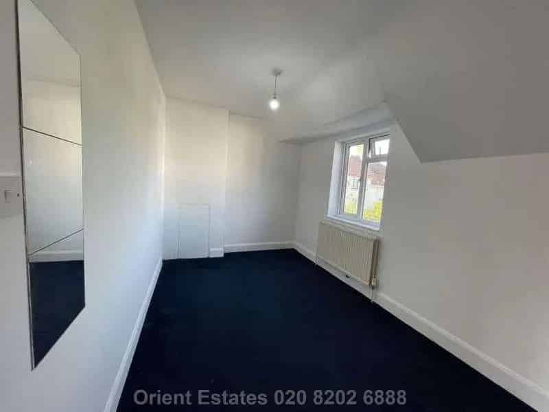 3 Bed House for Sale Hendon Semi Detached