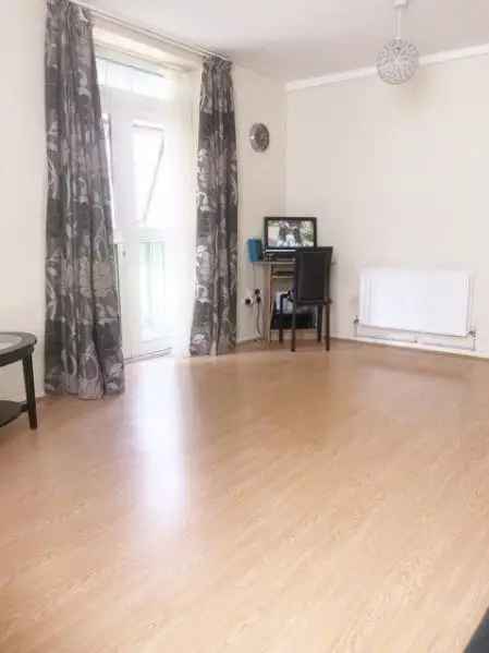 Flat For Rent in London, England