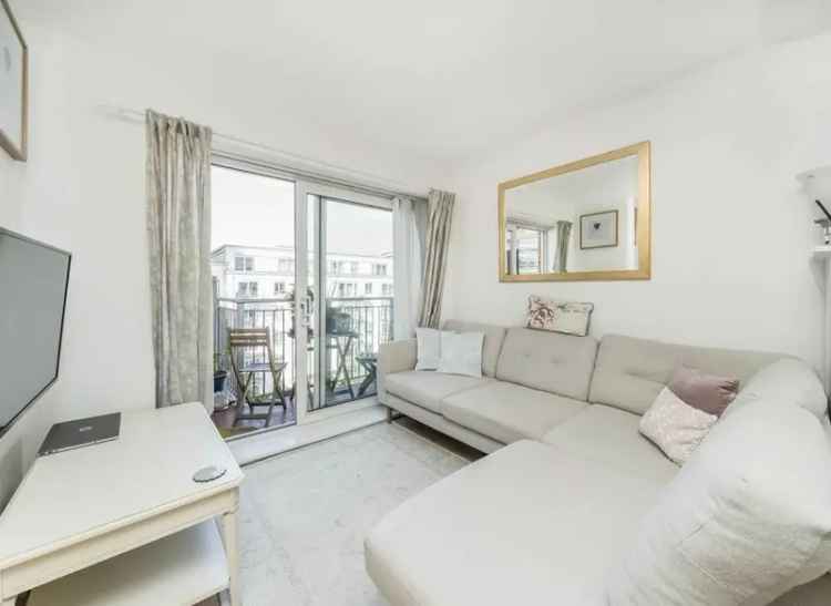 Spacious 1-Bed Apartment in Beaufort Park with Gym and Spa Access