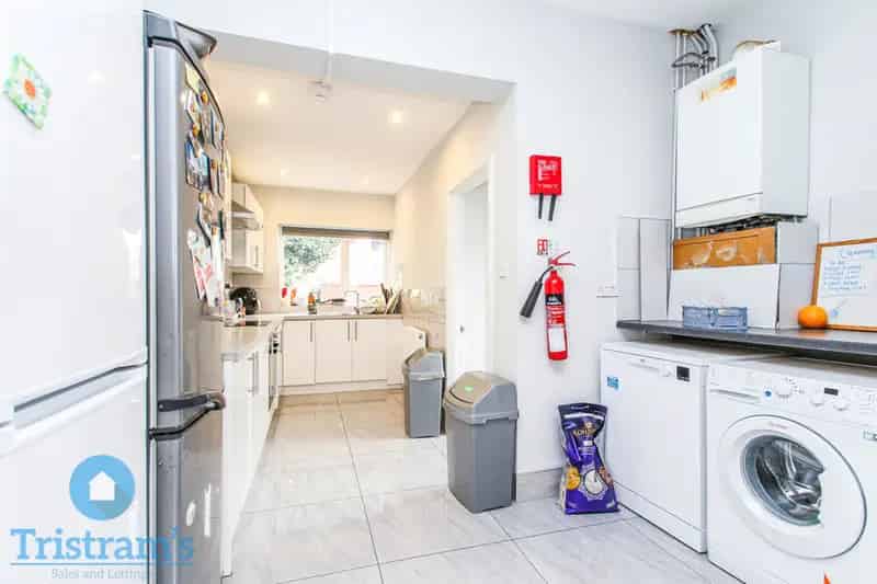 6 Bedroom Semi Detached House to Rent Near University of Nottingham