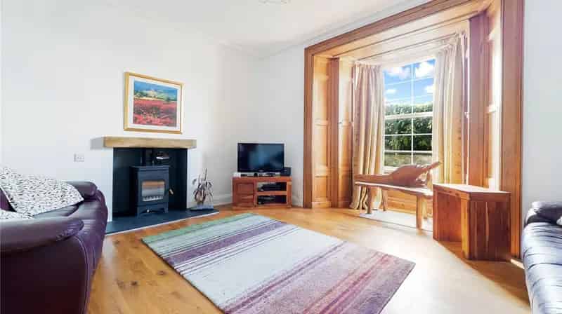 Orange Lane Farmhouse: 4-Bed Detached Farmhouse with Development Potential