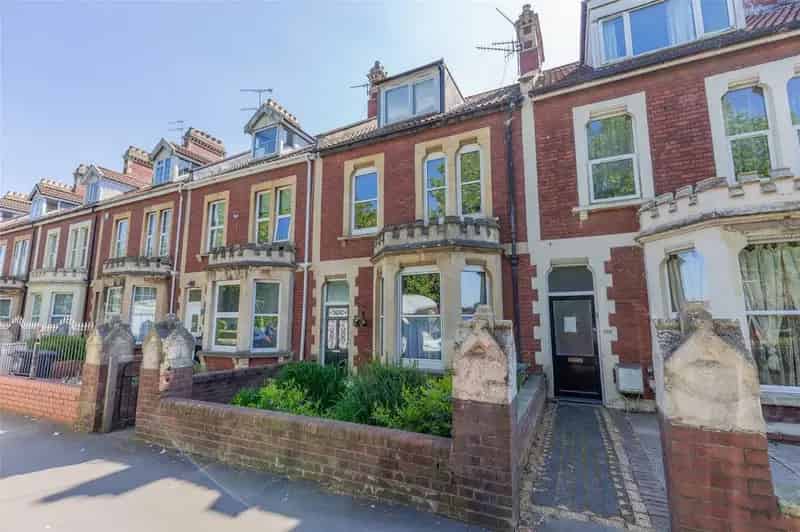5 Bedroom Victorian Terrace House for Sale