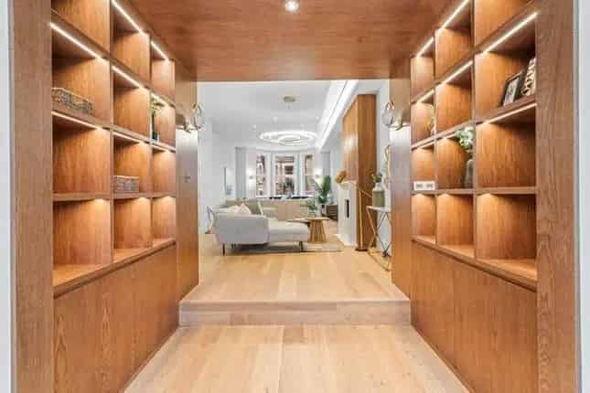 5 Bedroom House for Sale in London NW2