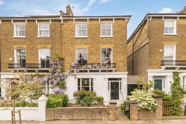 FourFive Bedroom Victorian House Kentish Town NW5