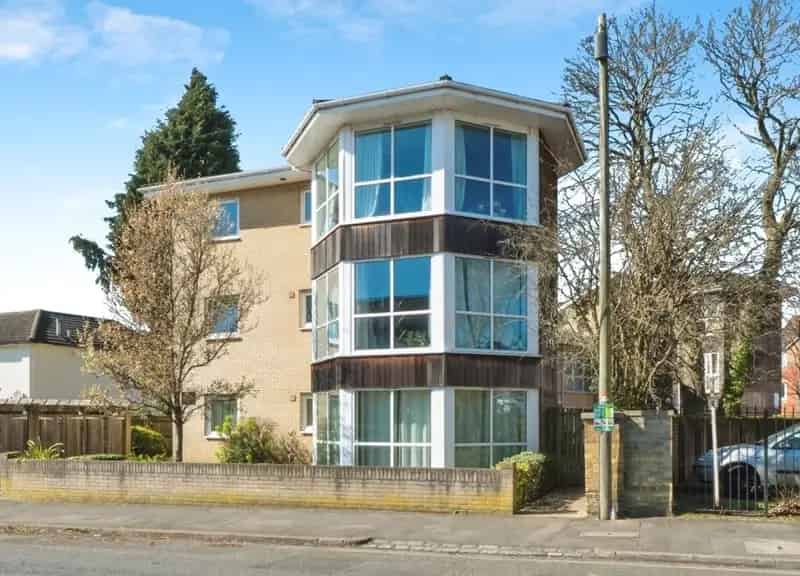 Two Bedroom Flat Regents Park Southampton First Time Buyers
