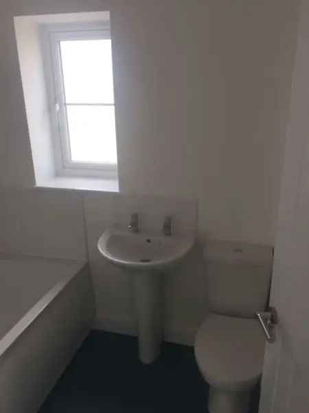 House For Rent in Bradford, England