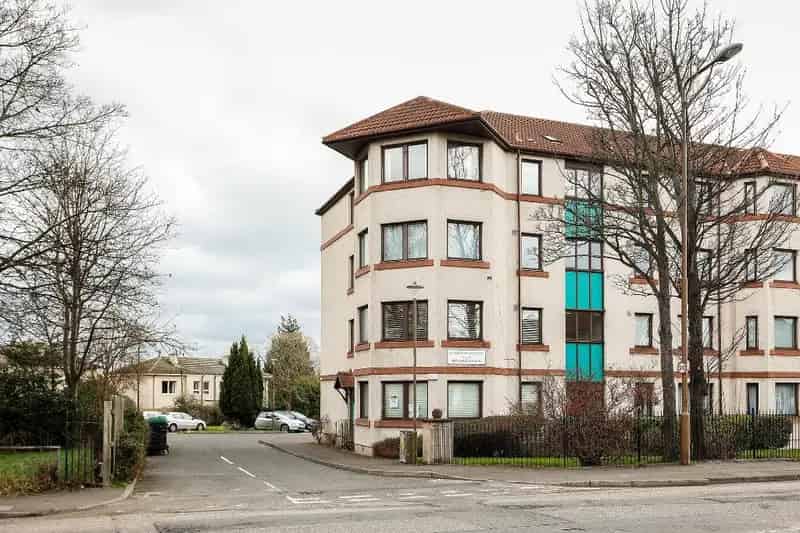 2 Bedroom Flat to Rent Restalrig Furnished Private Parking