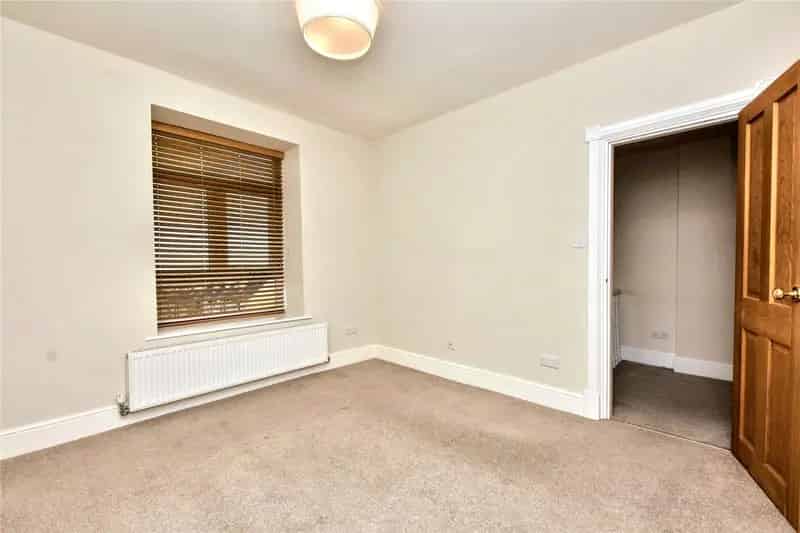 Flat For Sale , Leeds, England