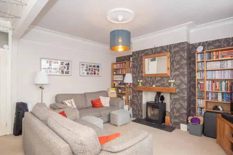 3 Bedroom House For Sale Near Amenities and Transport Links