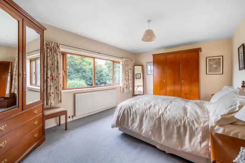 4 Bed Detached House for Sale in Dursley