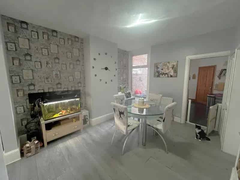 3 Bedroom Mid Terrace House Southsea Hampshire