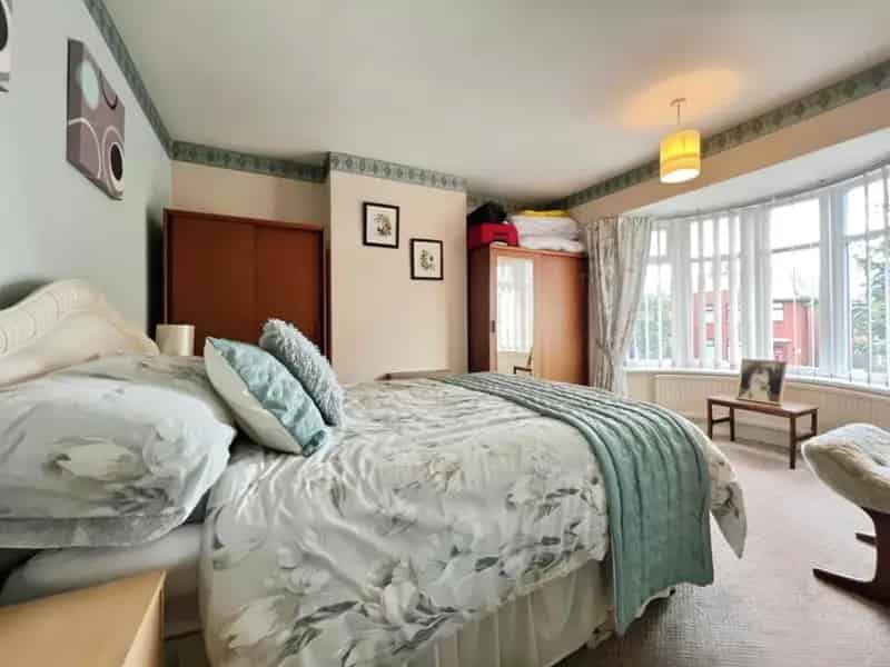 3 Bed Detached House For Sale