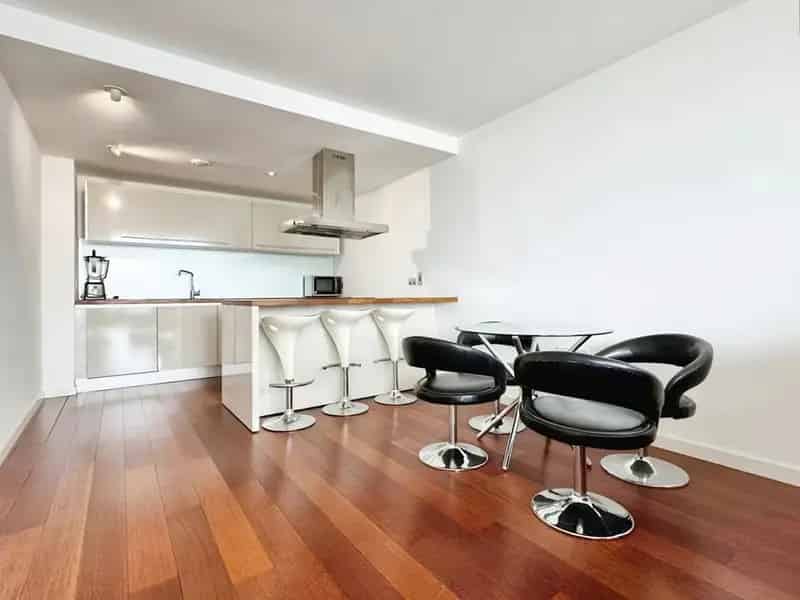 2 Bedroom Furnished Apartment Beetham Tower Manchester City Centre