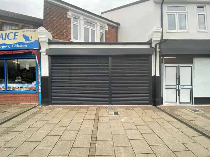 869 Sqft Commercial Unit Dagenham - Newly Refurbished